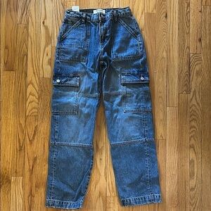 Reformation 24 blue denim McKenna mid rise slouch cargo jeans, great condition